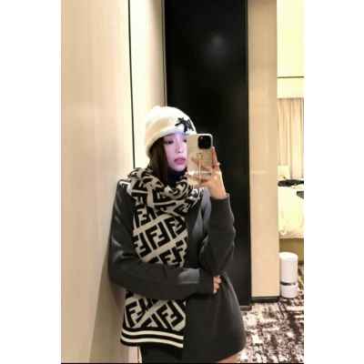 펜* FF 시그니처 울 비스코스 머플러수입최고급