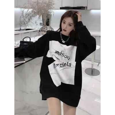 메* 마르지엘라 로고그래픽 맨투맨