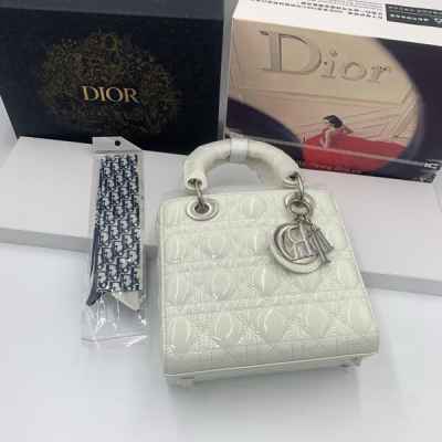 디* 페이던트 은장 레이디백