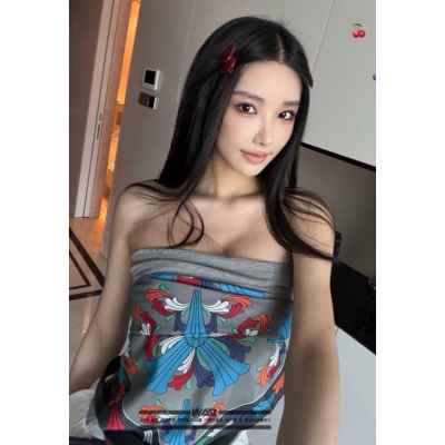 크* 시그니쳐 문양 비비드 스카프