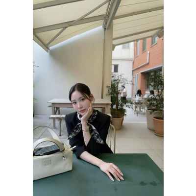 디* 플라워 스카프