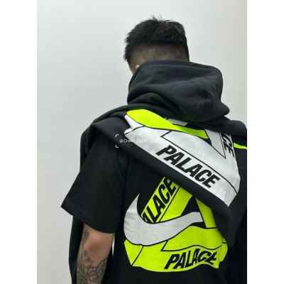 나** x 팔** 트라이스우시 티셔츠