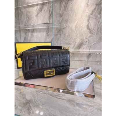 펜* 나파 가죽 바게트백