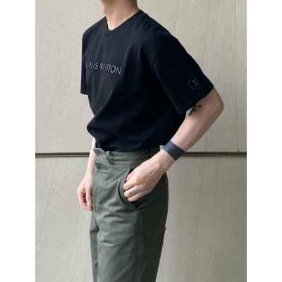 루* 로고 레터링 스티치 자수 티셔츠