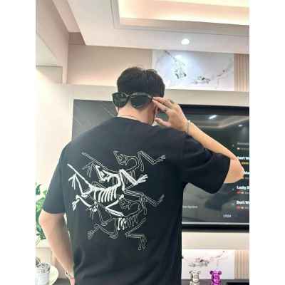 아**** 멀티버드 티셔츠