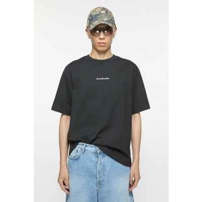 아** 센터 스몰로고 티셔츠